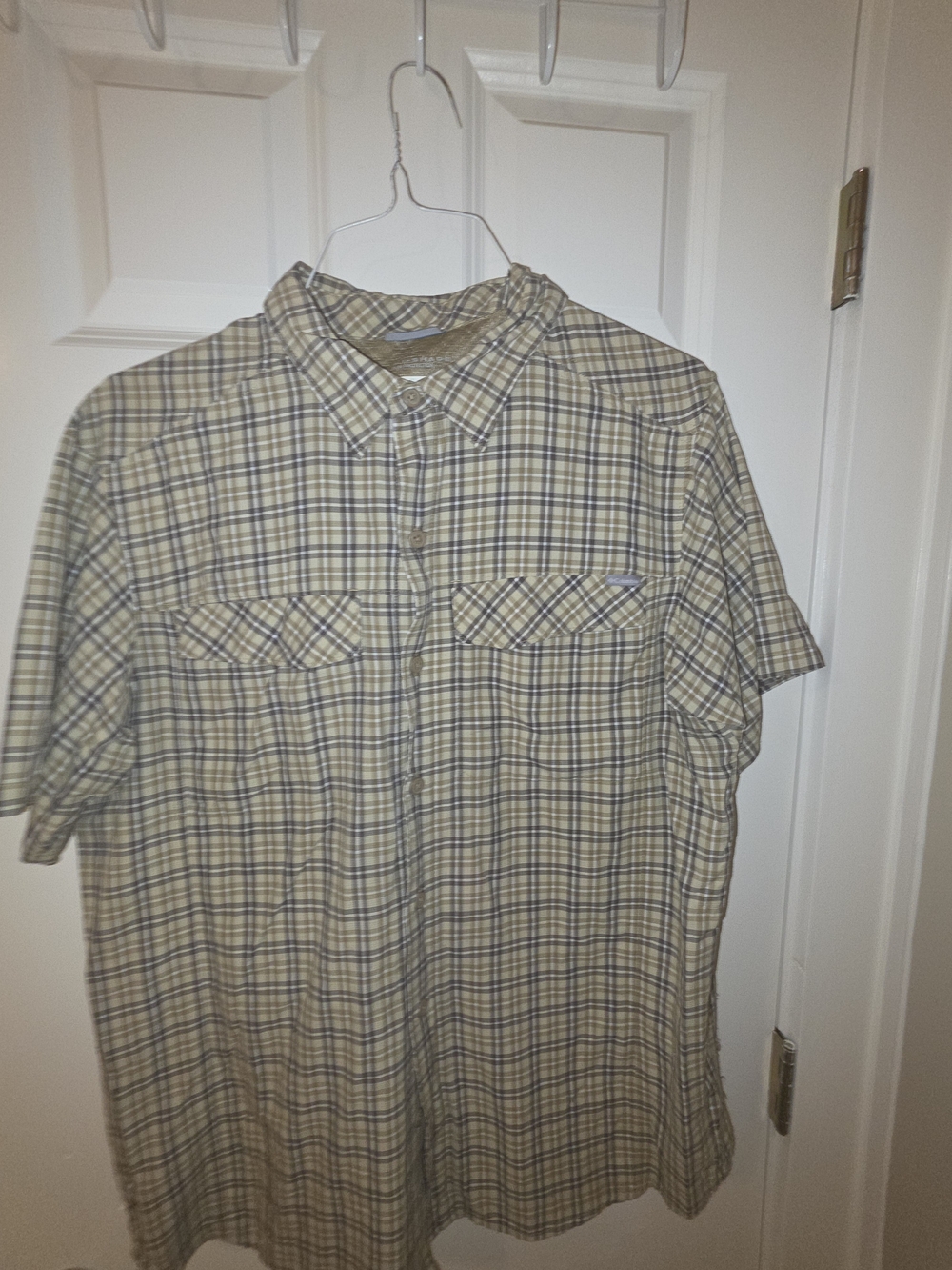 Columbia Short-Sleeve Plaid Button-Down Shirt - Beige & Brown